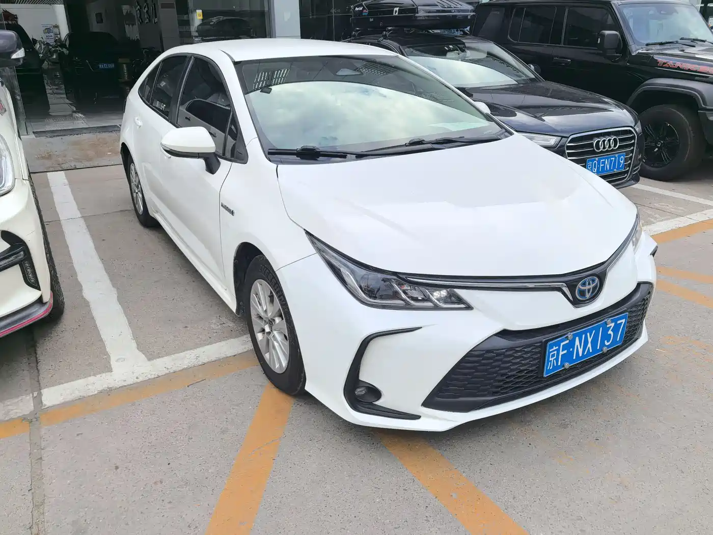 Фото 3 - Toyota Corolla
