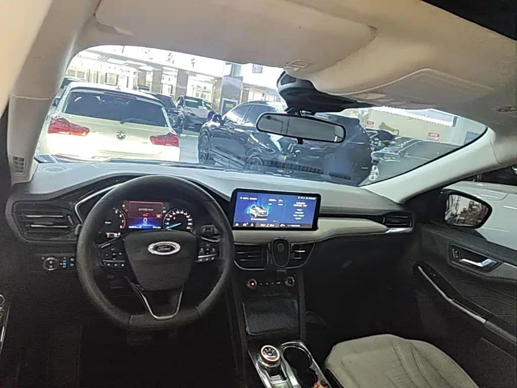 FORD RUIJI