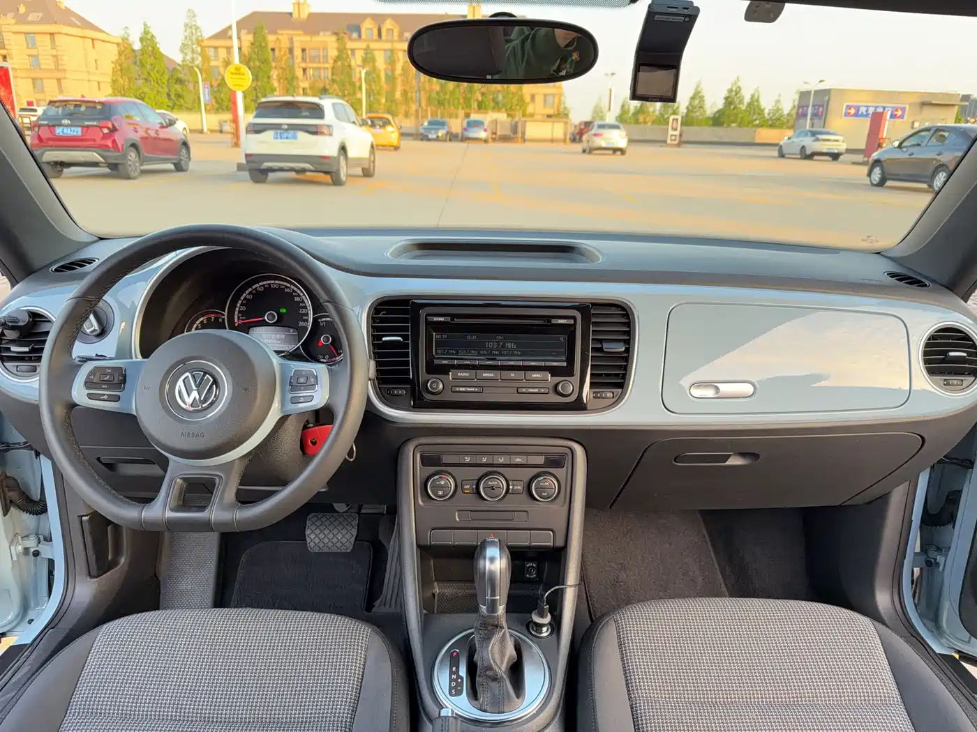 Volkswagen Beetle 2015 280TSI фото 8
