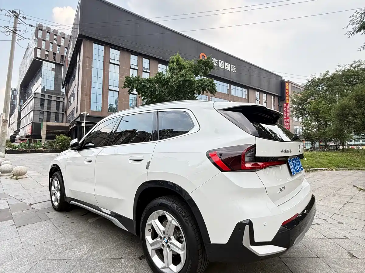 BMW X1 2023 sDrive20Li X Design Package фото 7