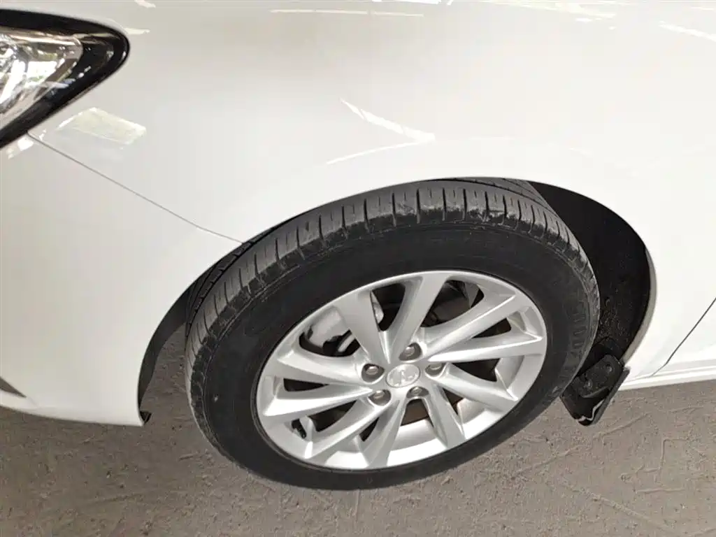 Buick Verano 2019 Sedan 15S Auto Leading фото 23