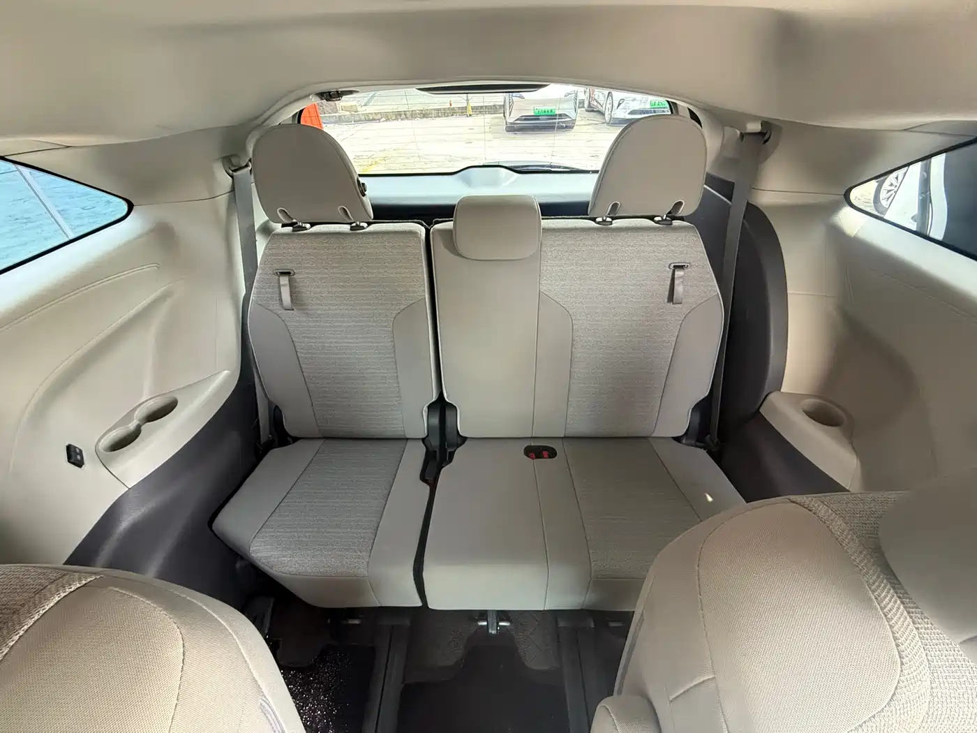 Toyota Sienna 2021 2.5L Hybrid Comfort Edition фото 18