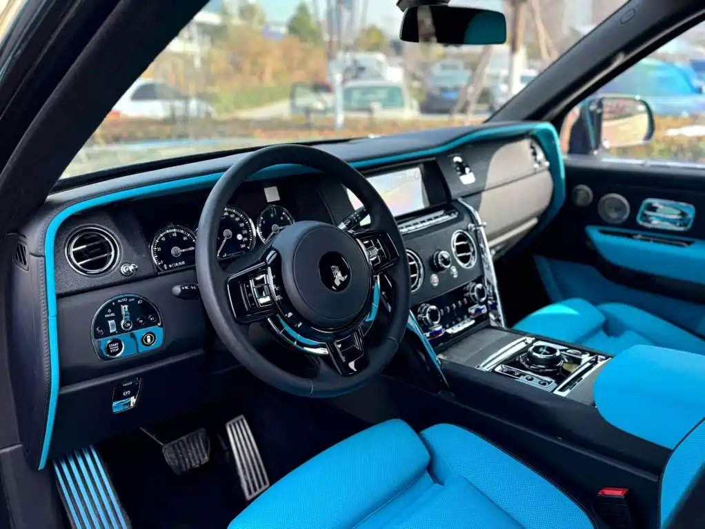 Rolls-Royce Cullinan 2023 2024 4-Seater