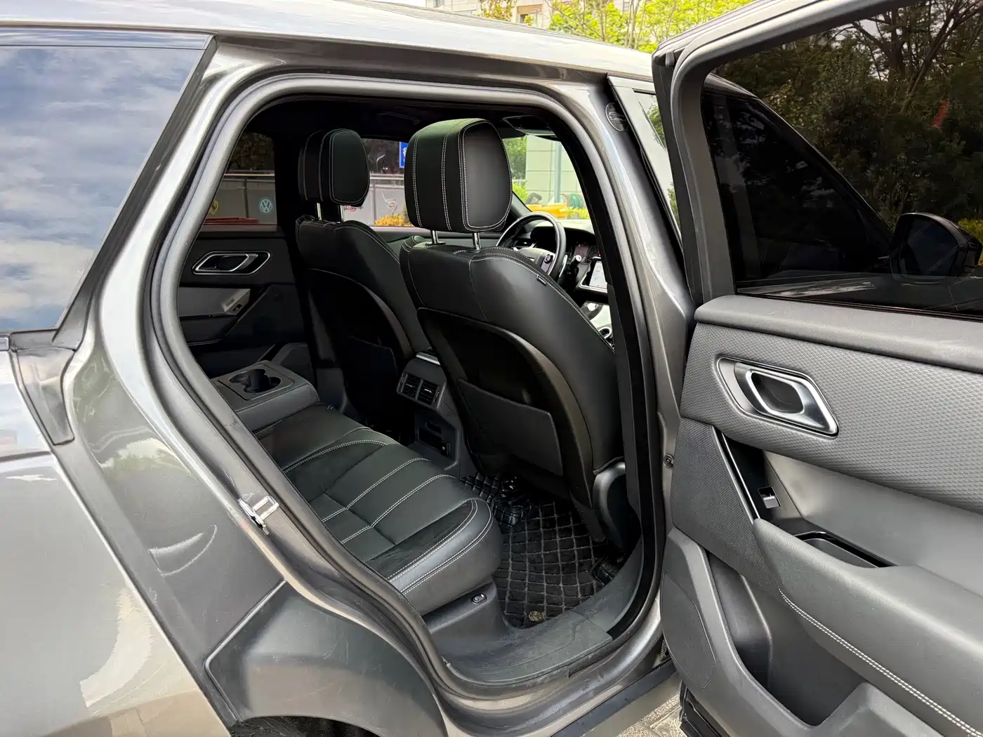 Land Rover Range Rover Velar 2019 250PS R-DYNAMIC S фото 45