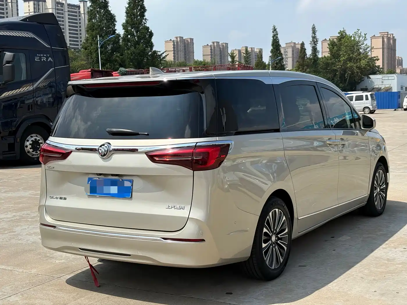 Фото 4 - Buick GL8