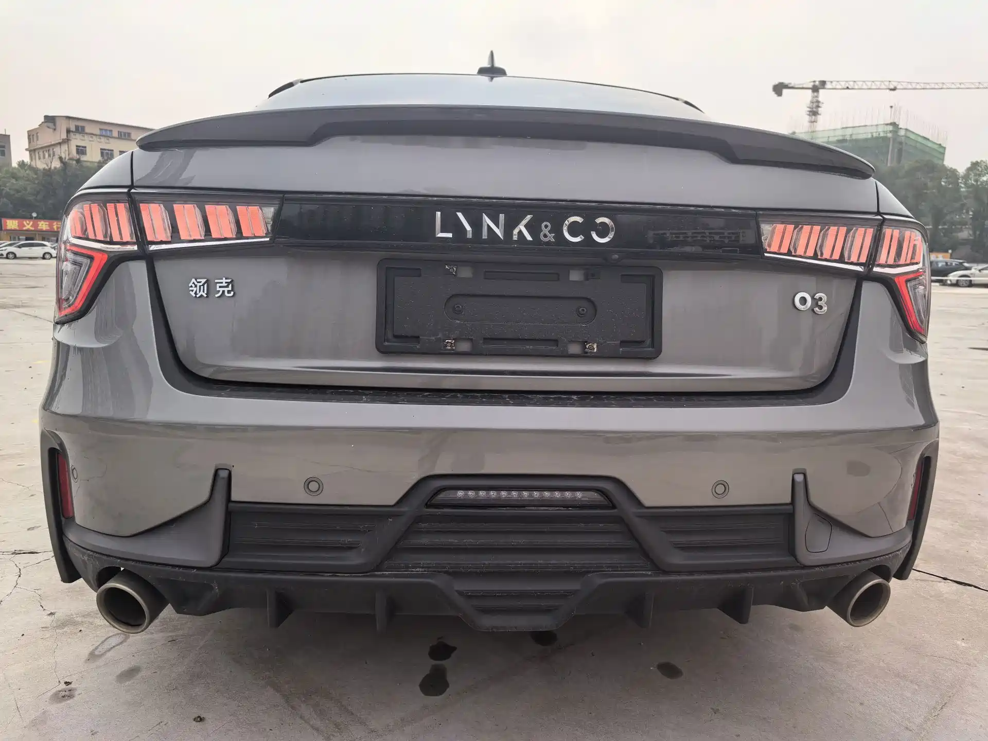 Photo 6 - Lynk & Co 03