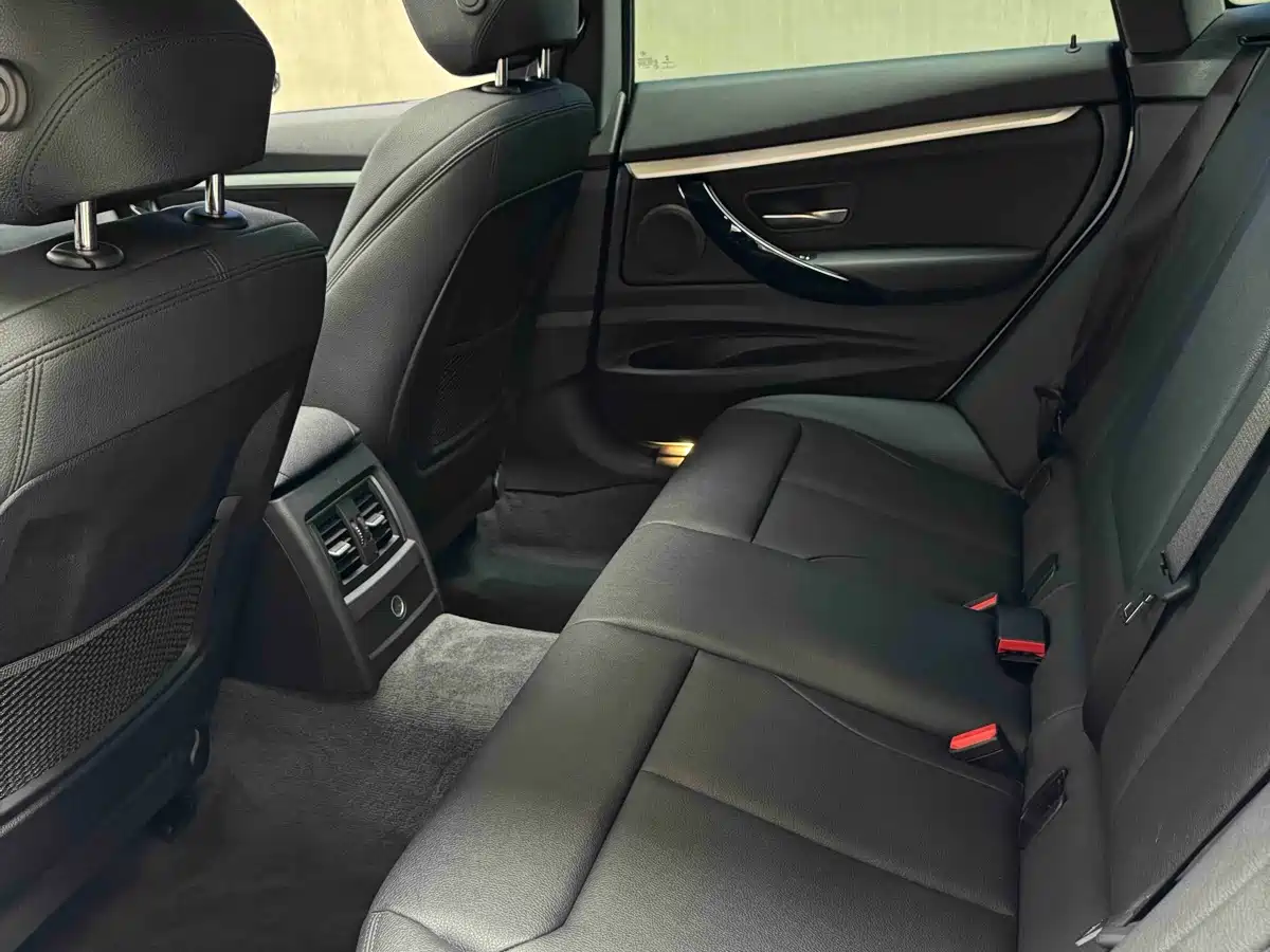BMW 3 Series GT 2021 2020 320i M Sport Package