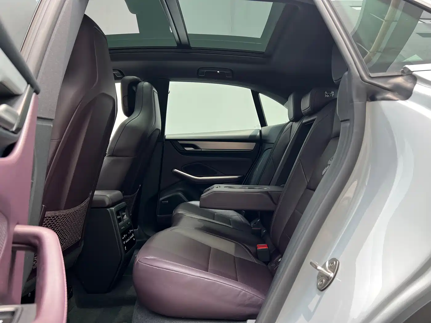 PORSCHE MACAN NEW ENERGY