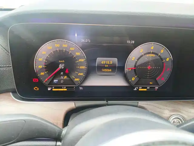 Mercedes-Benz E-Class 2019 Facelift E 300 L Fashion — фото 4