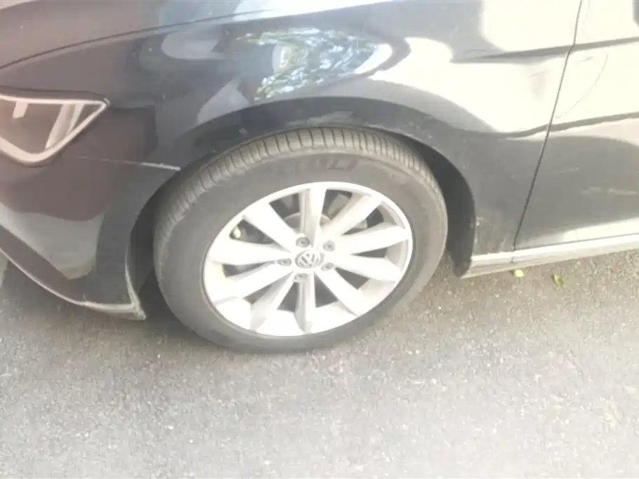 Volkswagen Magotan 2017 330TSI DSG Leading фото 6