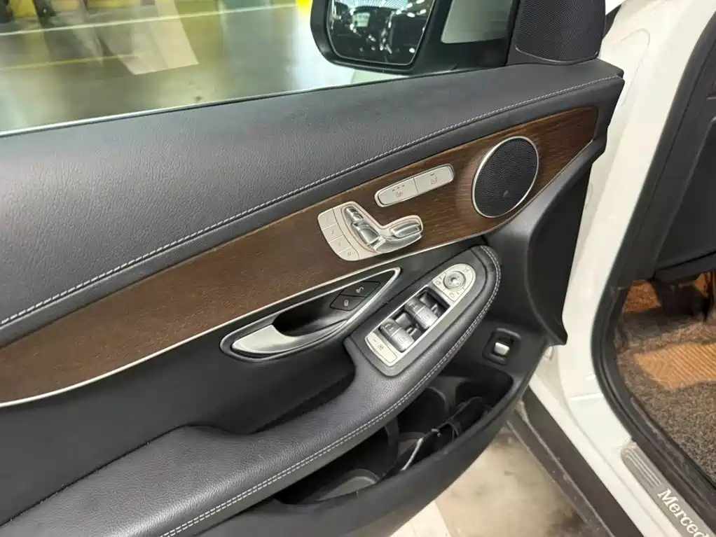Mercedes-Benz GLC, миниатюра 10
