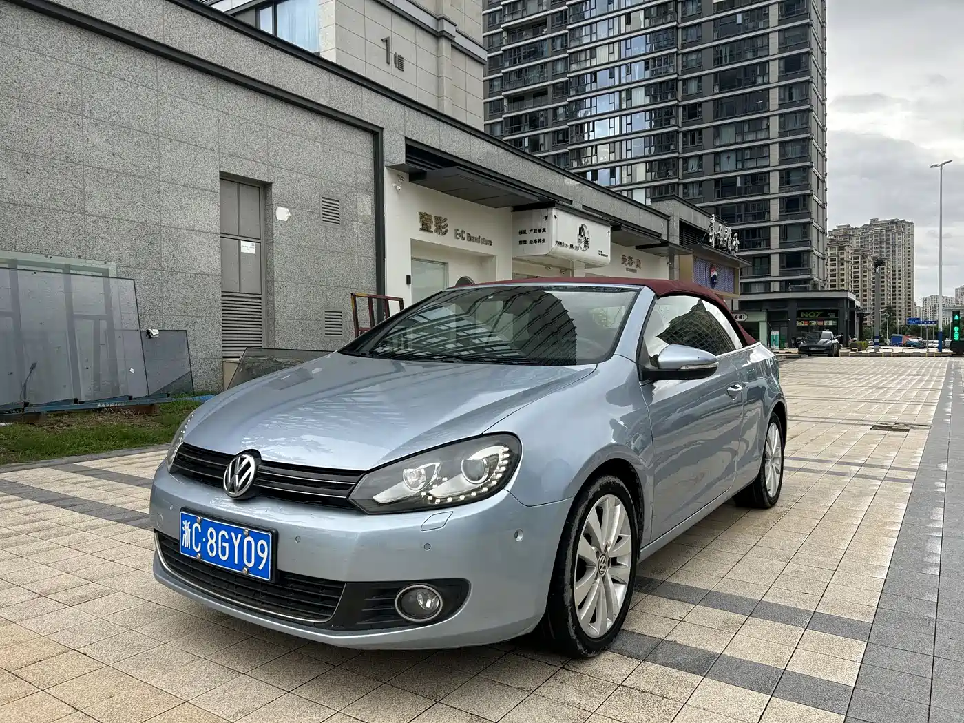 Volkswagen Golf (Import) 2012 1.4TSI Luxury Convertible Edition