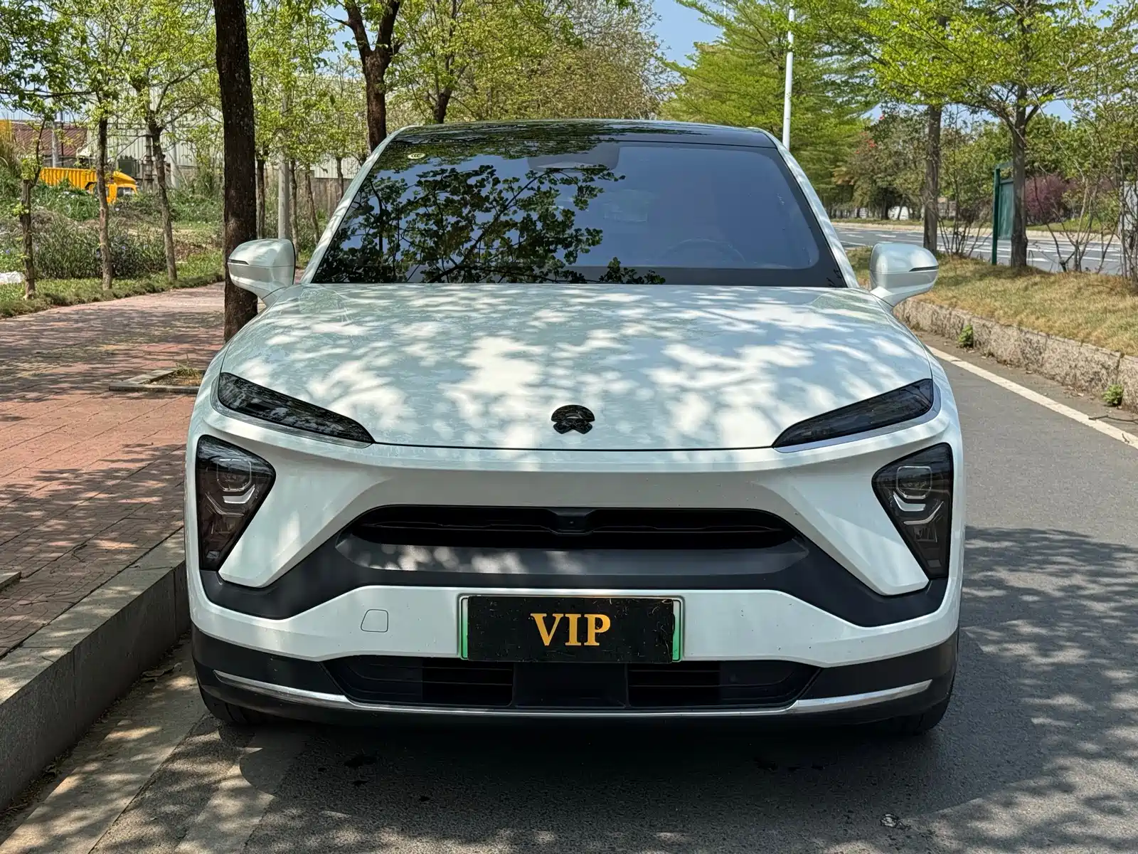 Фото 2 - NIO EC6