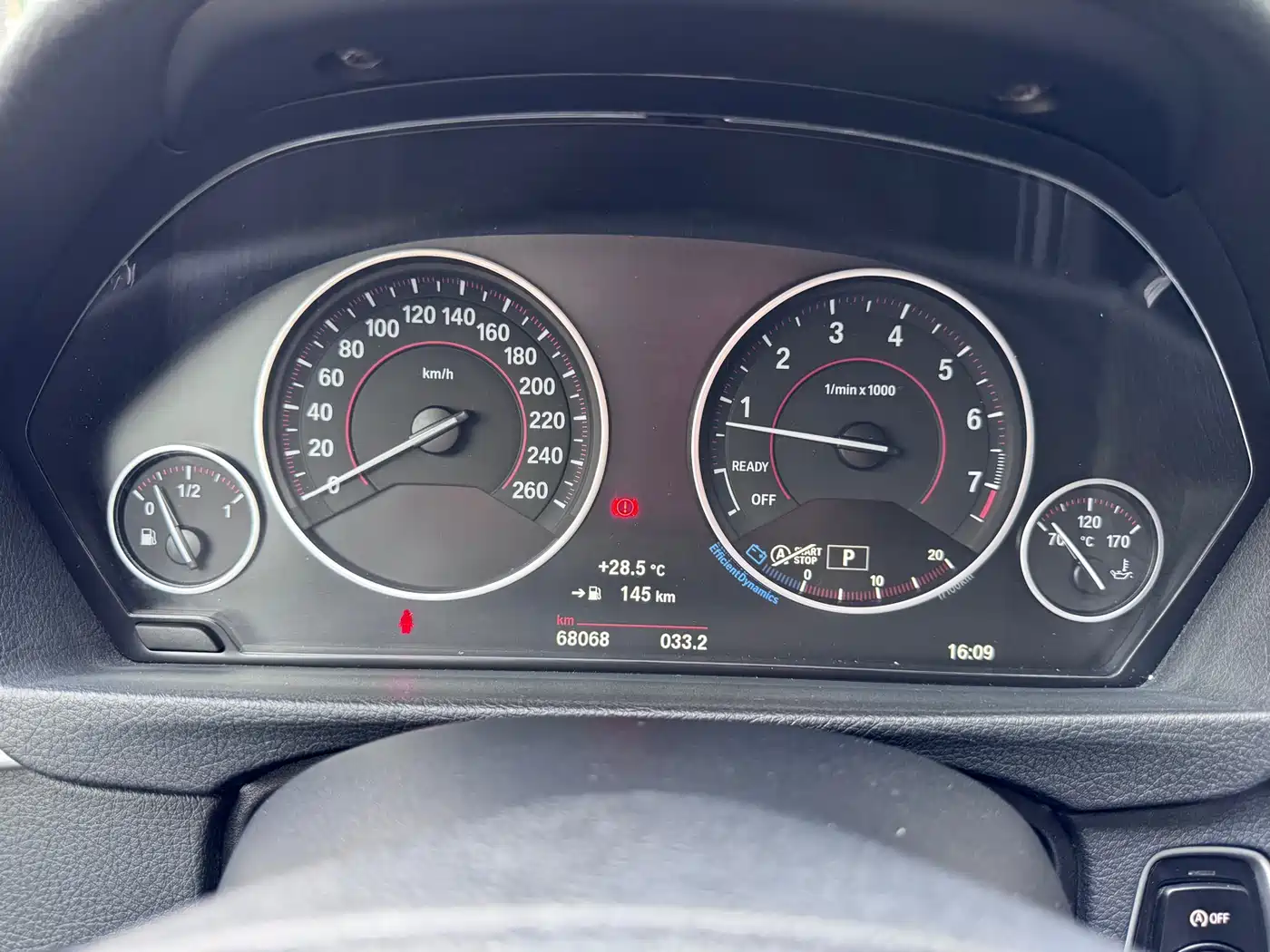 BMW 3 Series 2017 320Li M Sport фото 24