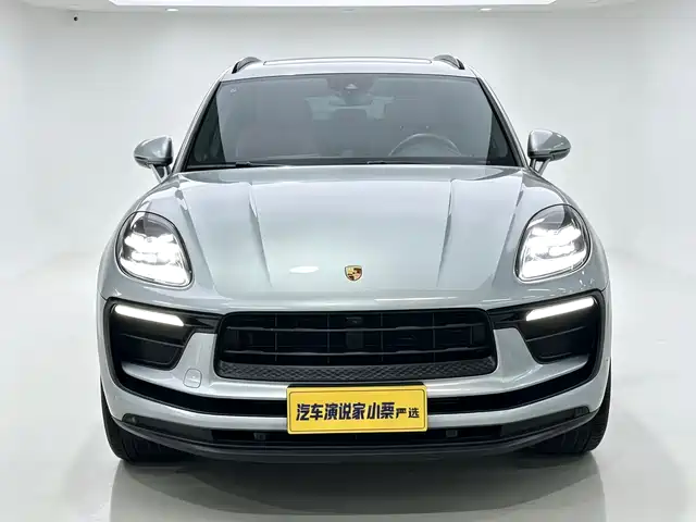 Porsche Macan 2022 Macan 2.0T — фото 2