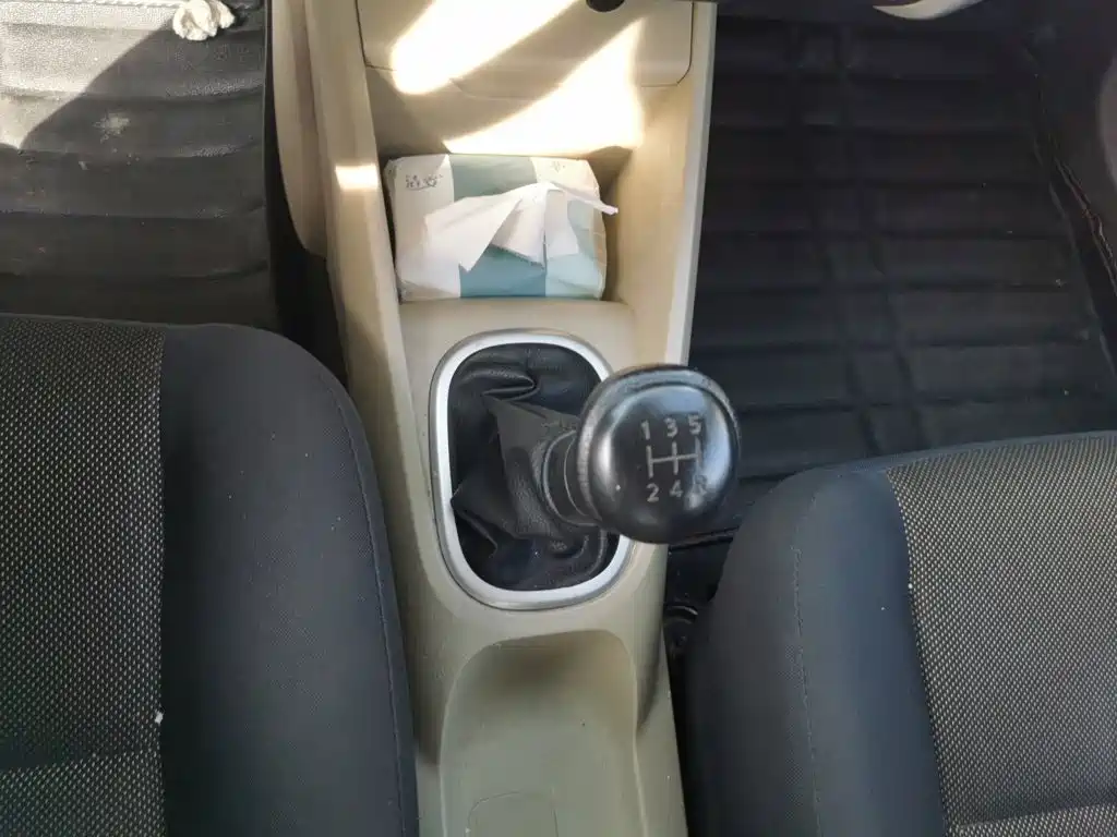 Venucia R50 2015 2013 1.6L Manual Fashion