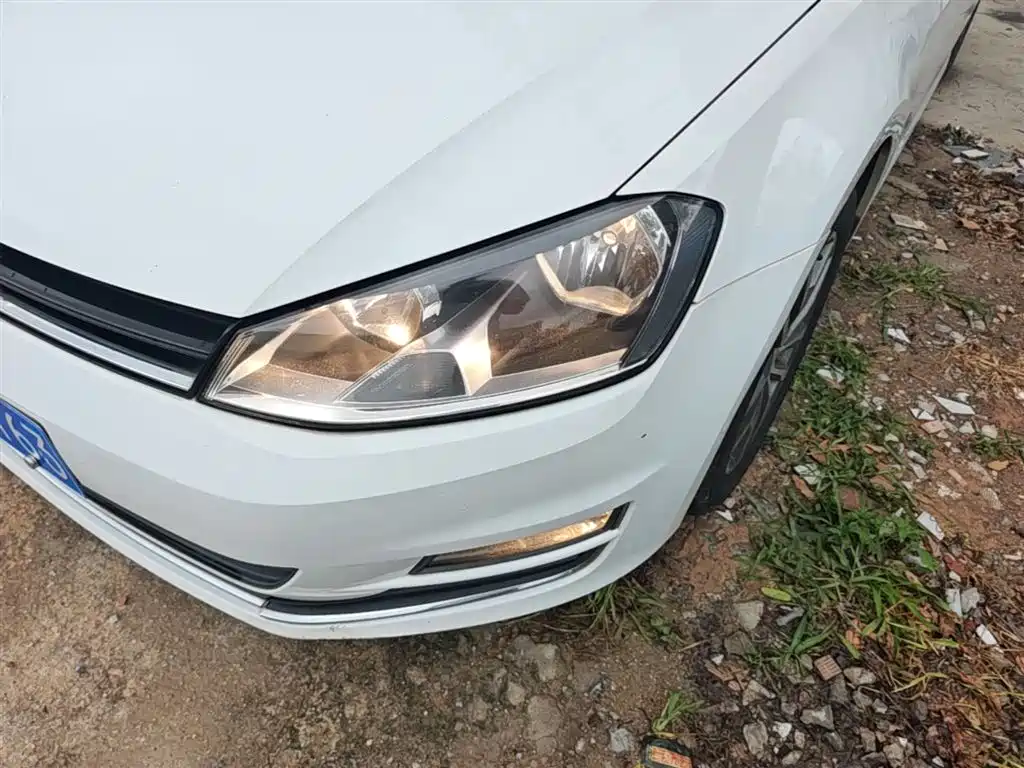 Volkswagen Golf 2016 230TSI Automatic Luxury фото 24
