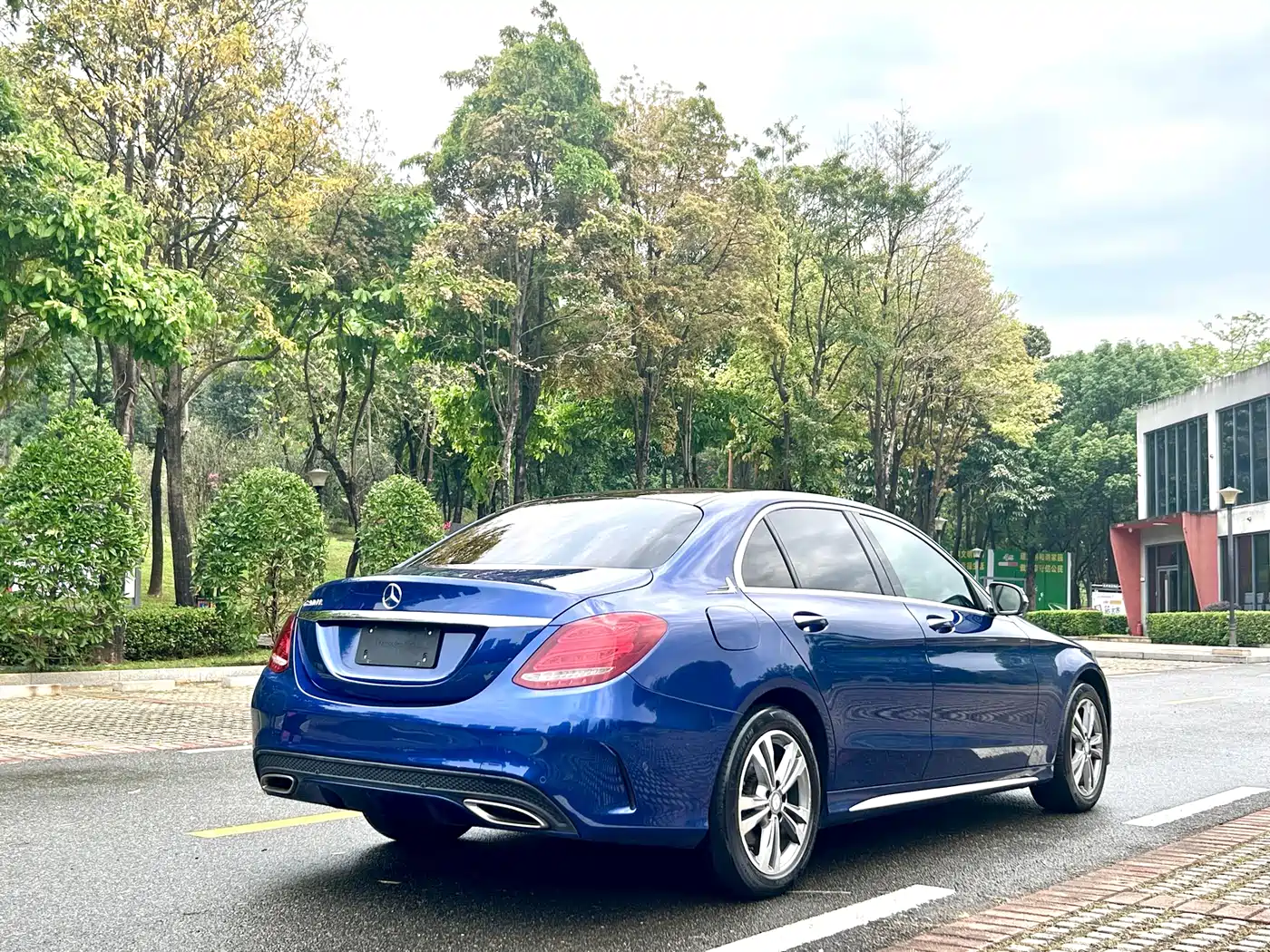 Mercedes-Benz C-Class 2017 C 200 L Sport фото 6