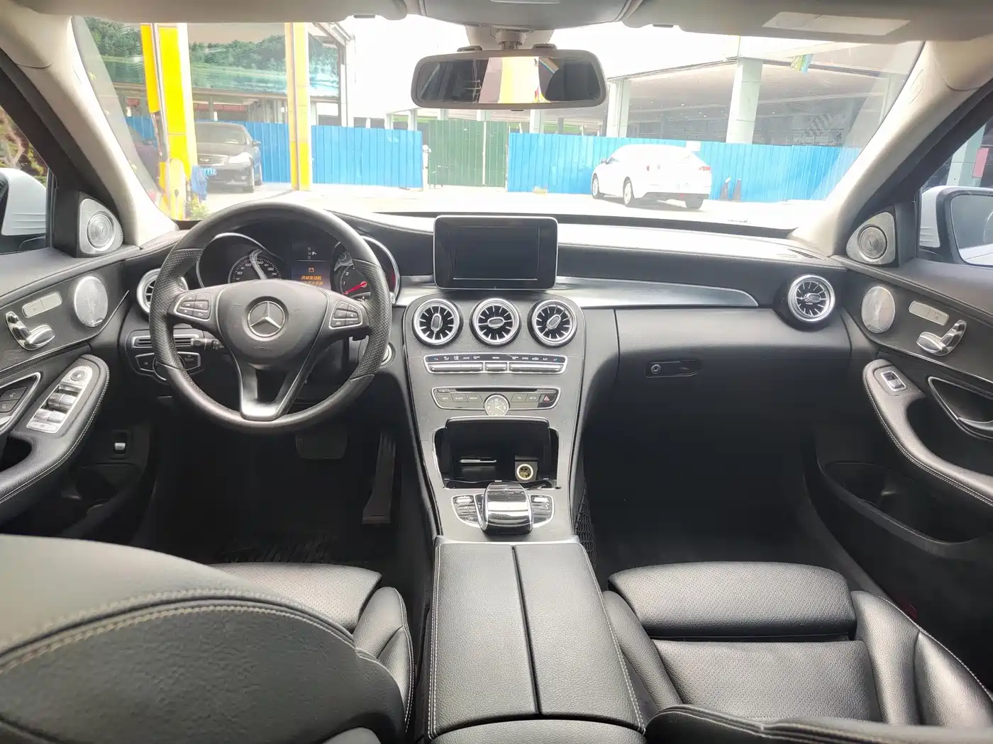 Mercedes-Benz C-Class 2015 Facelift C 200 L Sport фото 8
