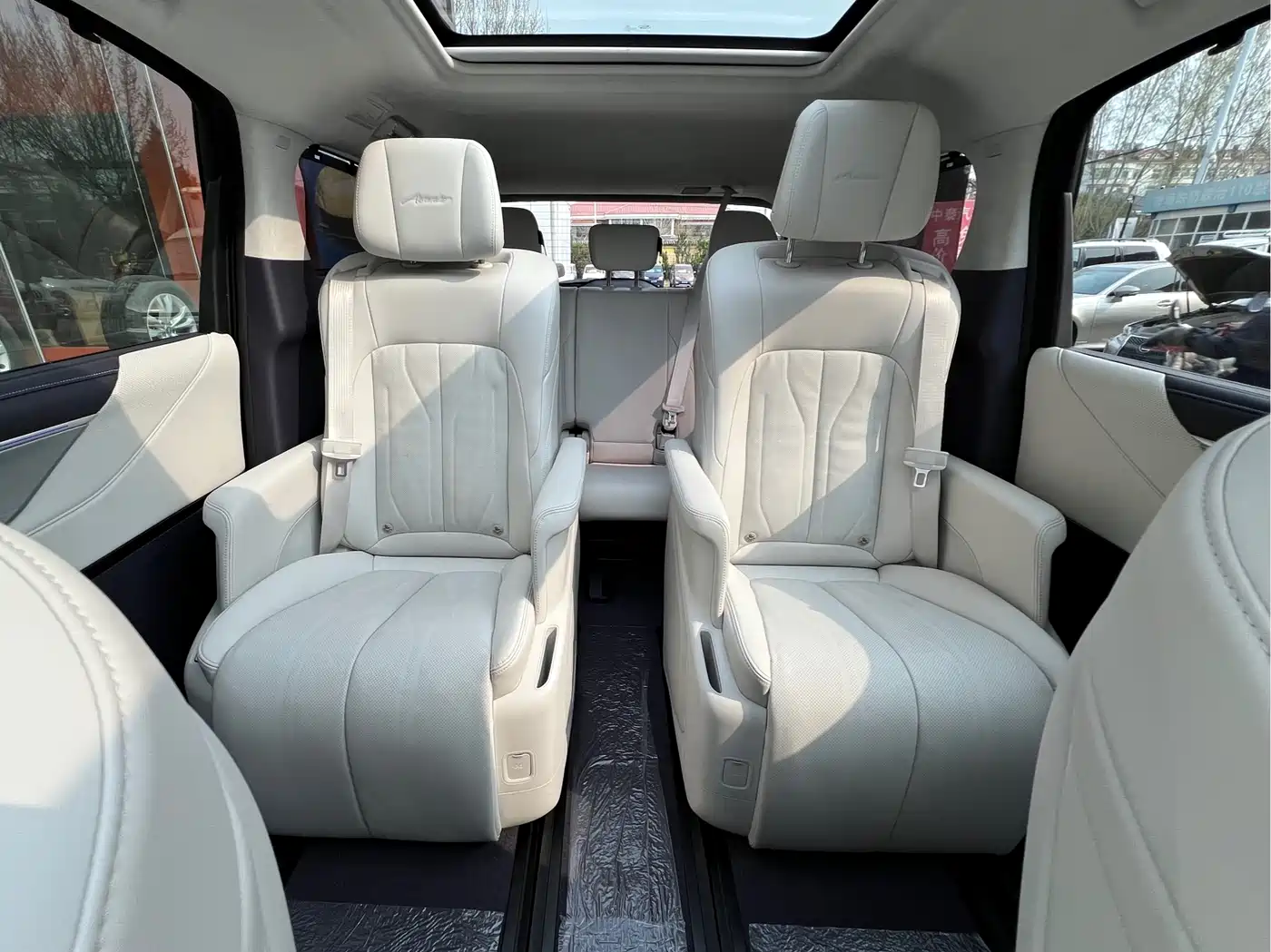 BUICK GL8 NEW ENERGY