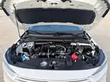 Photo 15 - Honda Vezel