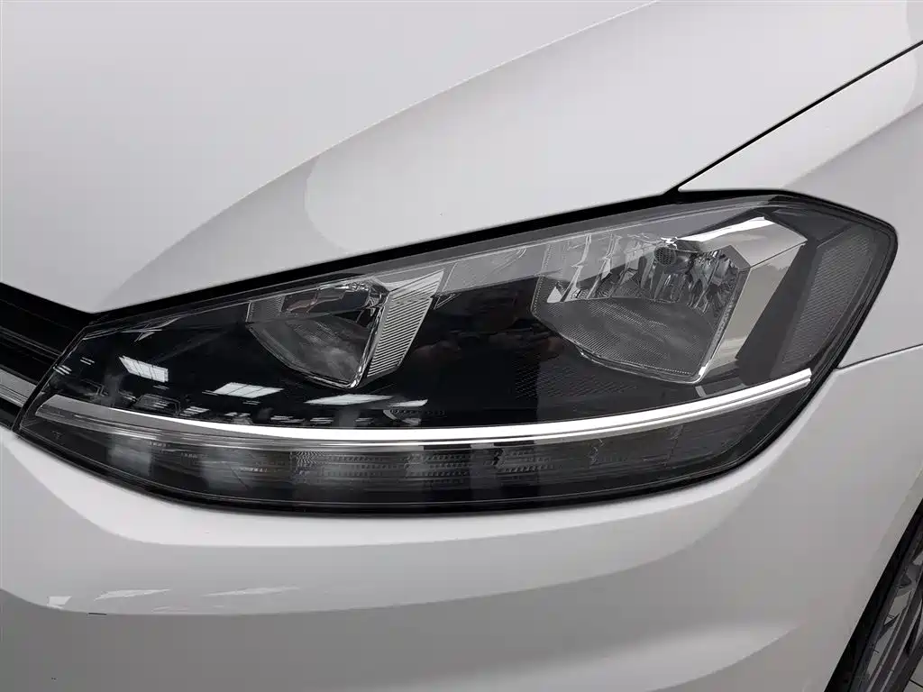 Volkswagen Golf 2020 Beloved Edition 280TSI DSG Luxury фото 7