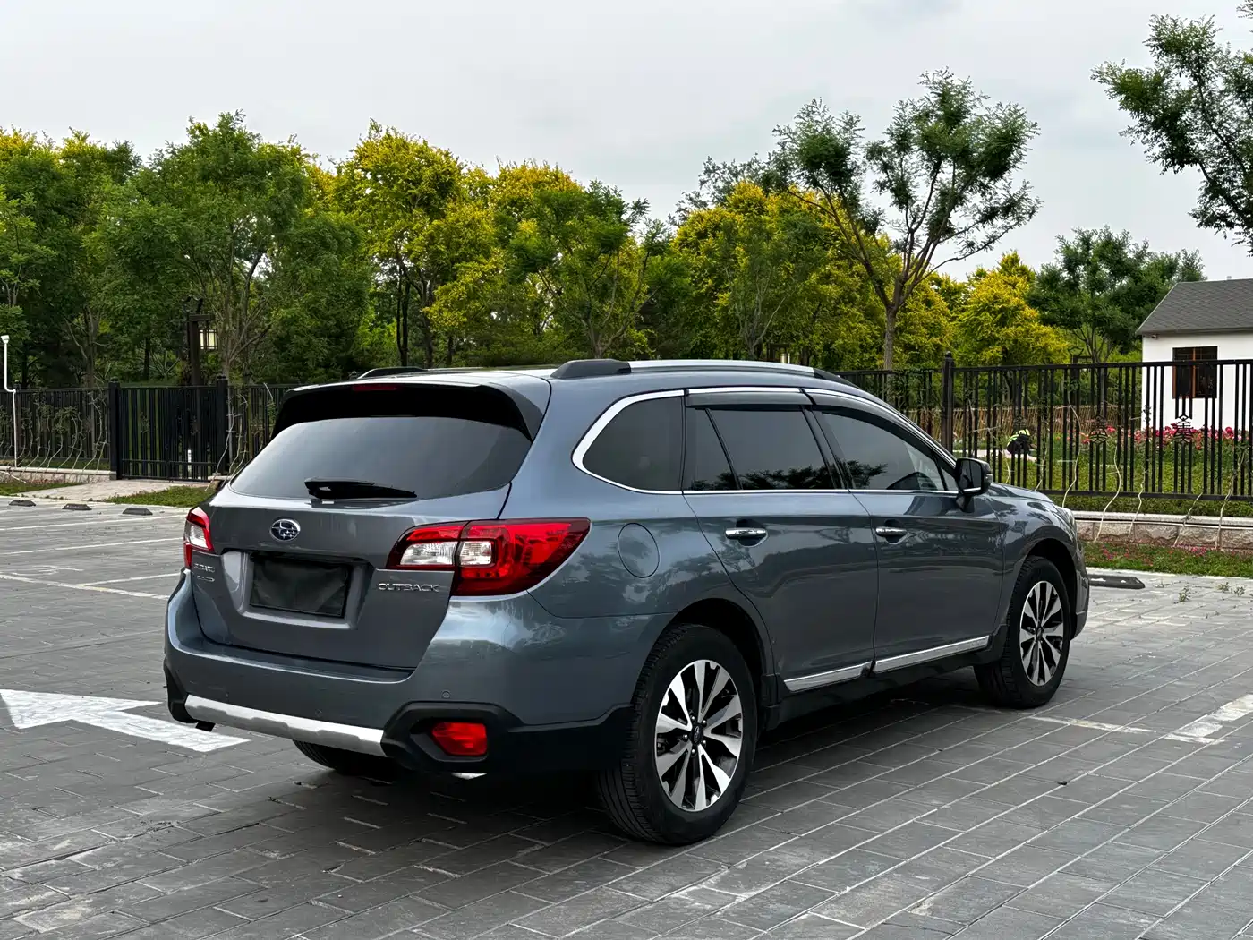 Subaru Outback 2015 2.5i Sport Navigation Edition фото 6