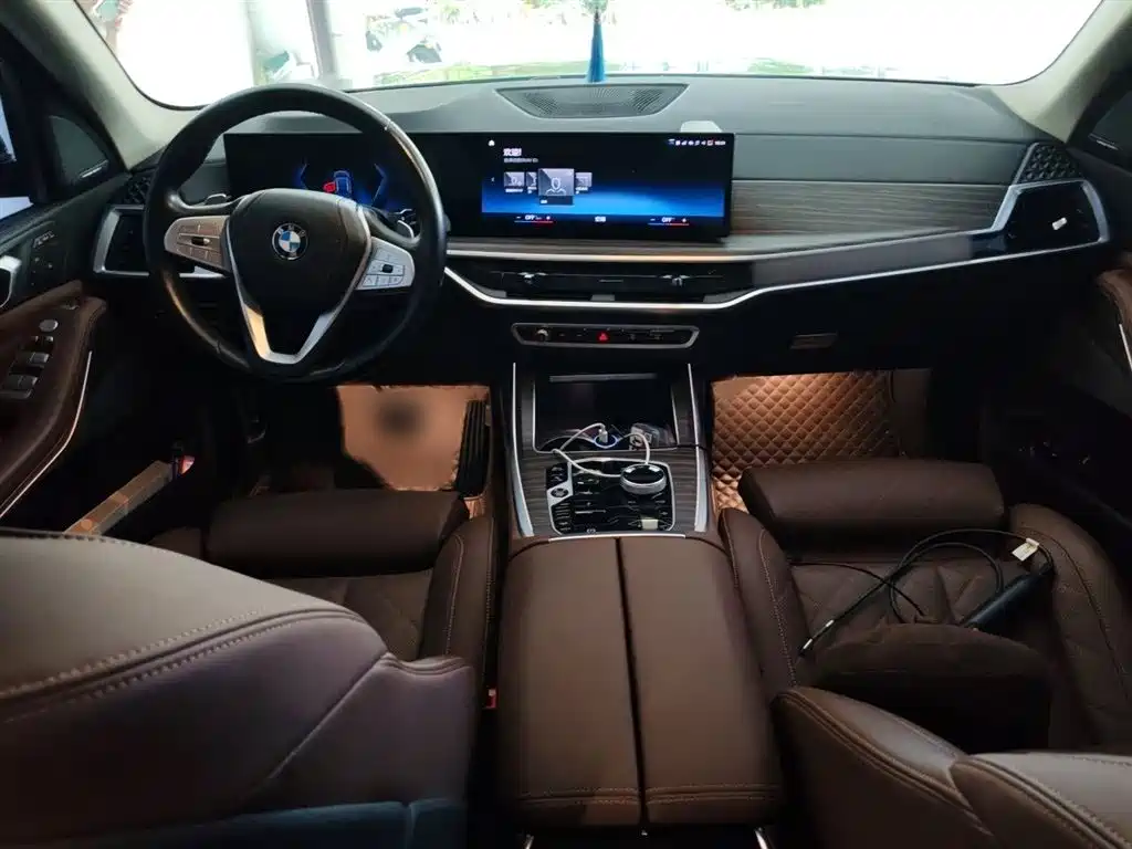 BMW X7 2023 xDrive40i Leading Luxury Package фото 13