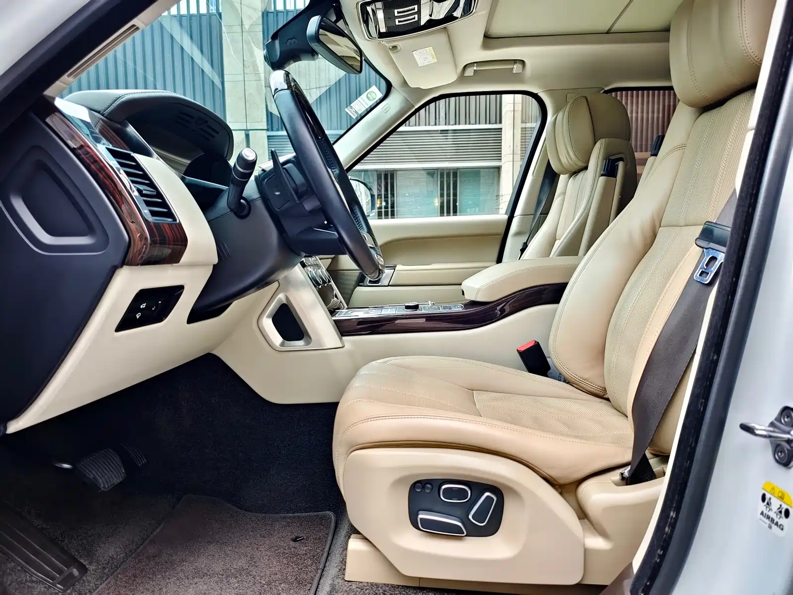 Фото 26 - Land Rover Range Rover