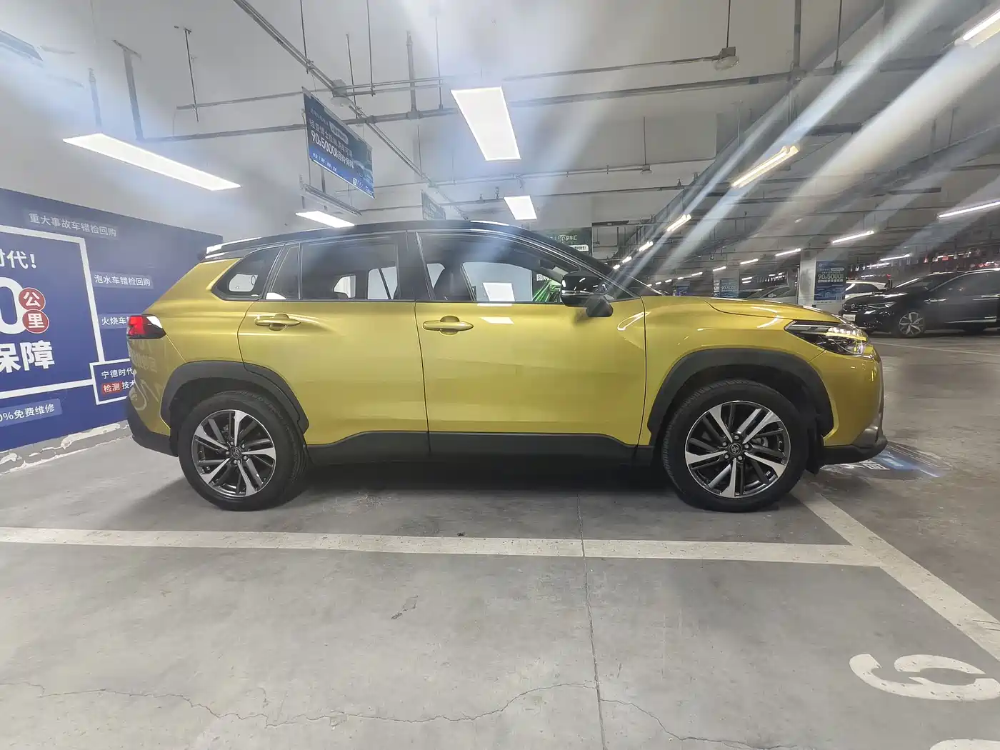 Toyota Frontlander 2022 2.0L CVT Luxury PLUS Edition фото 4