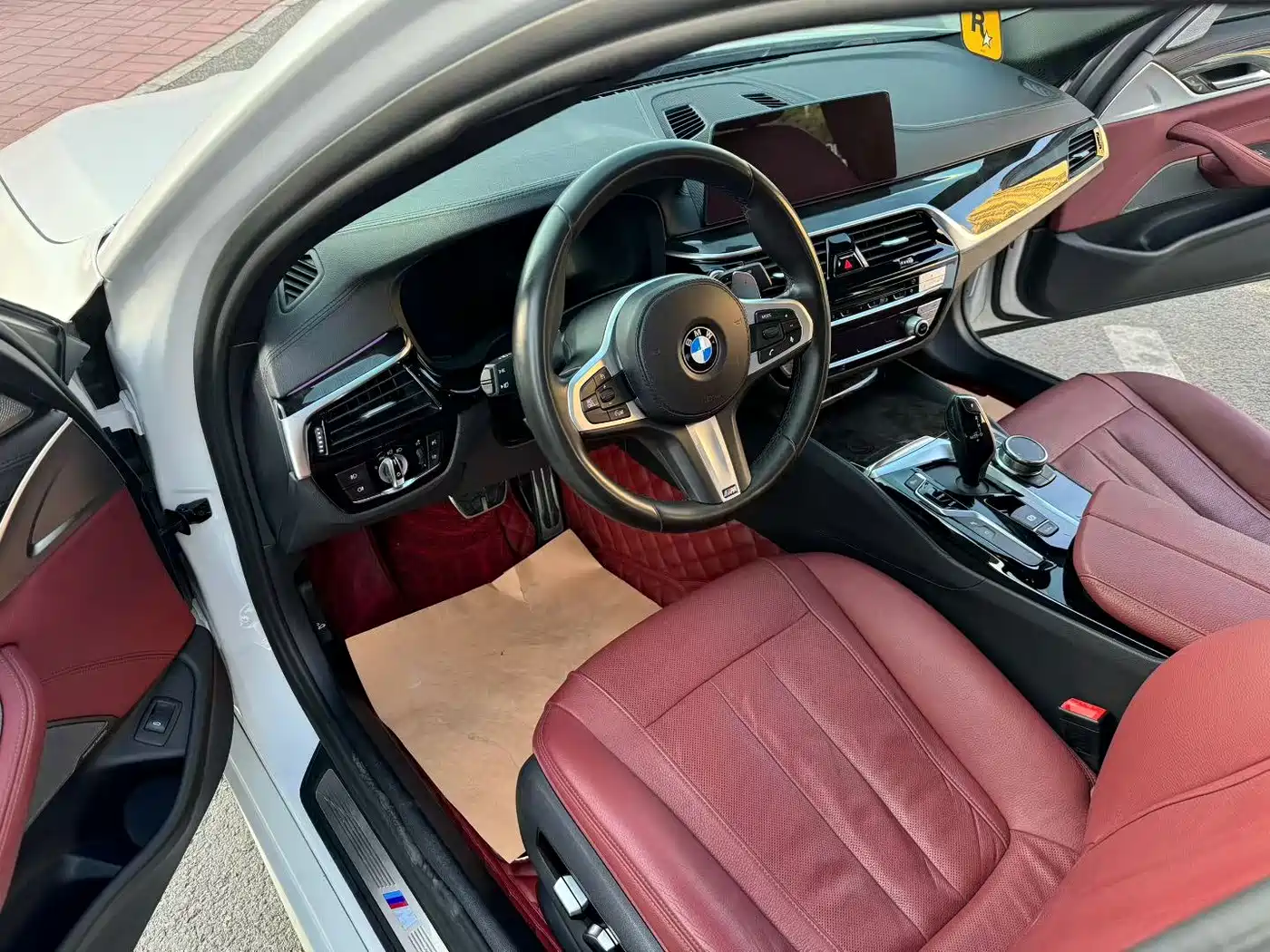 BMW 5 Series 2019 530Li Premium M Sport Package фото 4