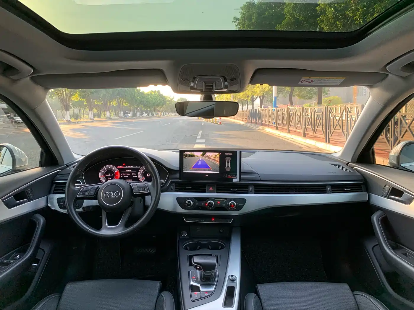 Audi A4L 2020 40 TFSI Fashion Dynamic Edition фото 32