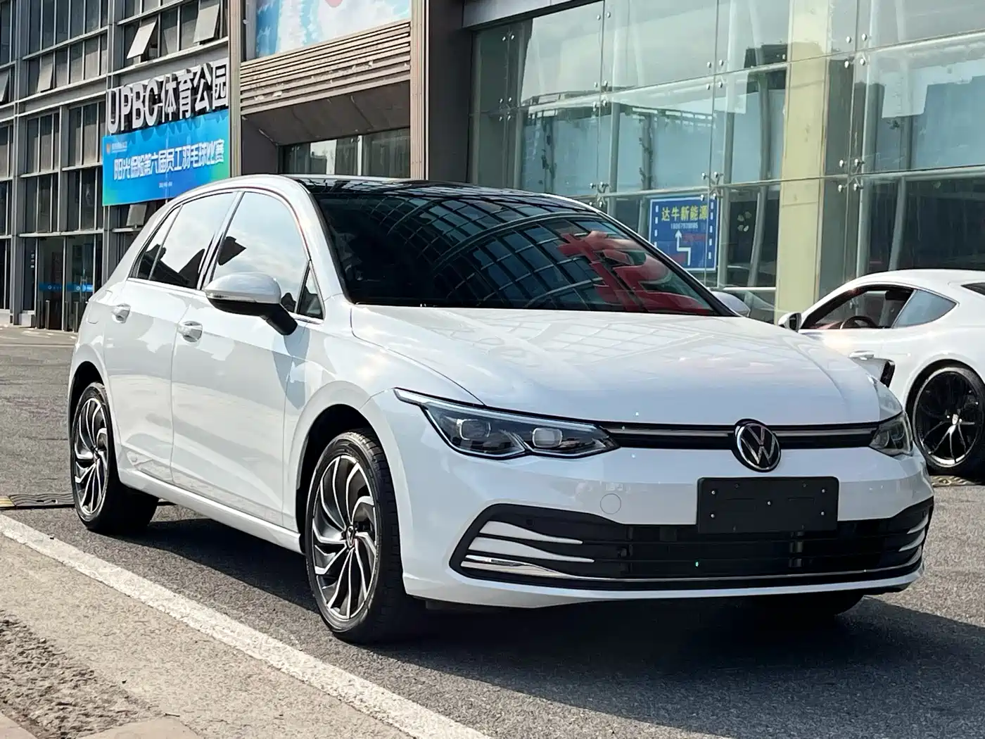 Volkswagen Golf 2021 280TSI DSG Pro фото 3
