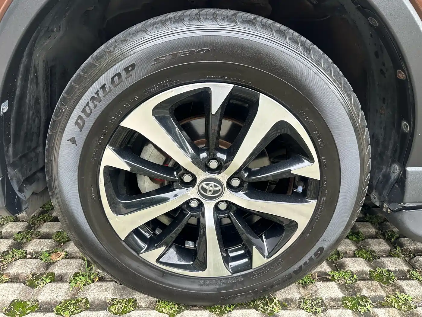 Toyota RAV4 Rongfang 2016 2.0L CVT 2WD Trend (China V) фото 16