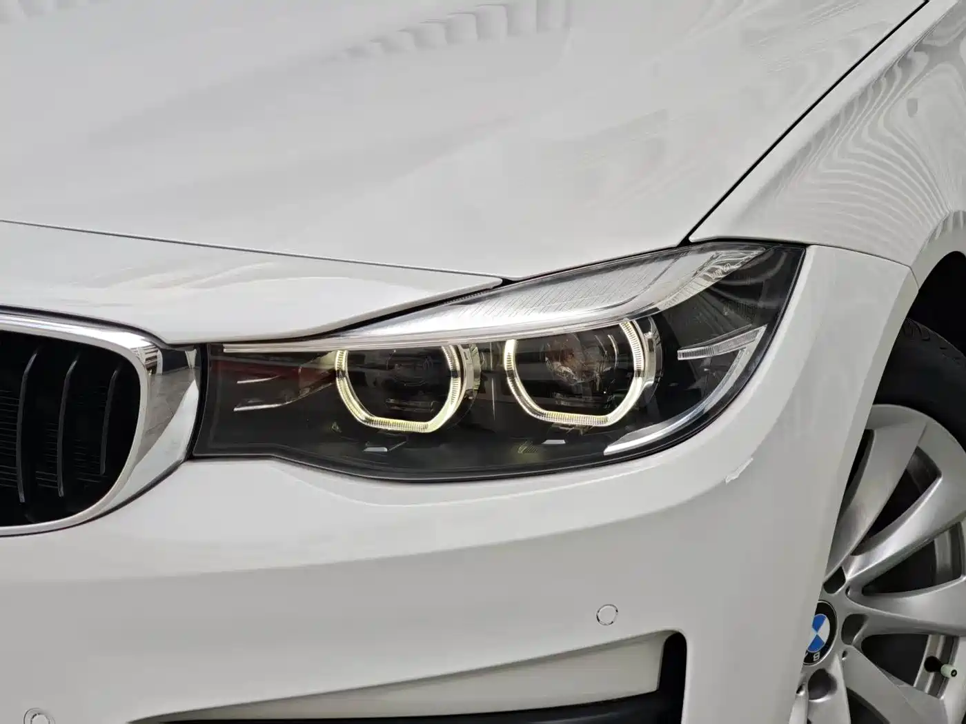 BMW 3 Series GT 2018 320i Fashion фото 4