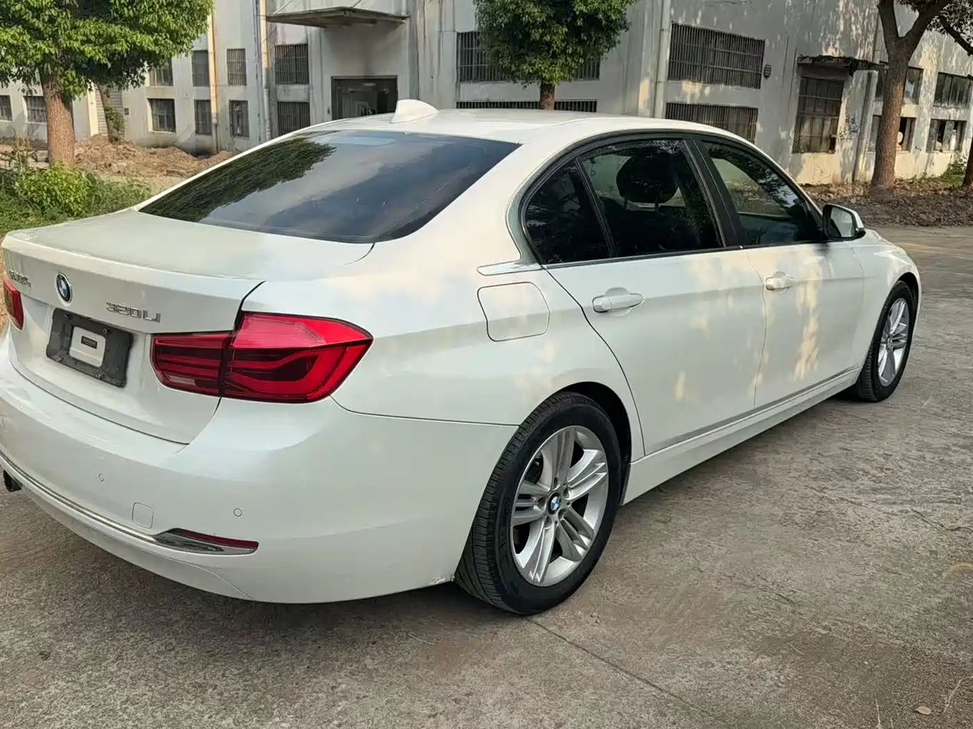 BMW 3 Series 2015 320Li Fashion фото 8