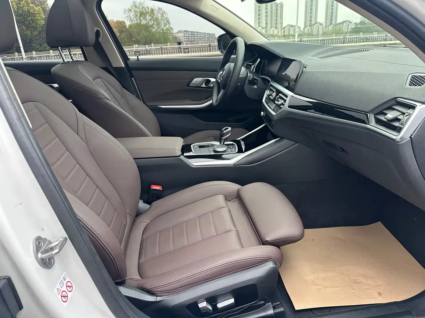BMW 3 Series 2021 320Li M Sport Package фото 4