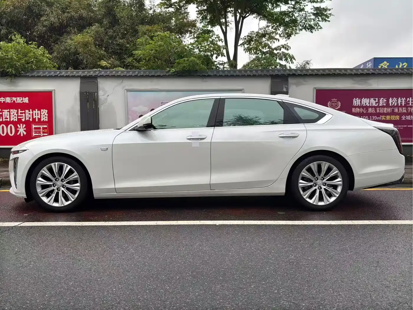 CADILLAC CT6