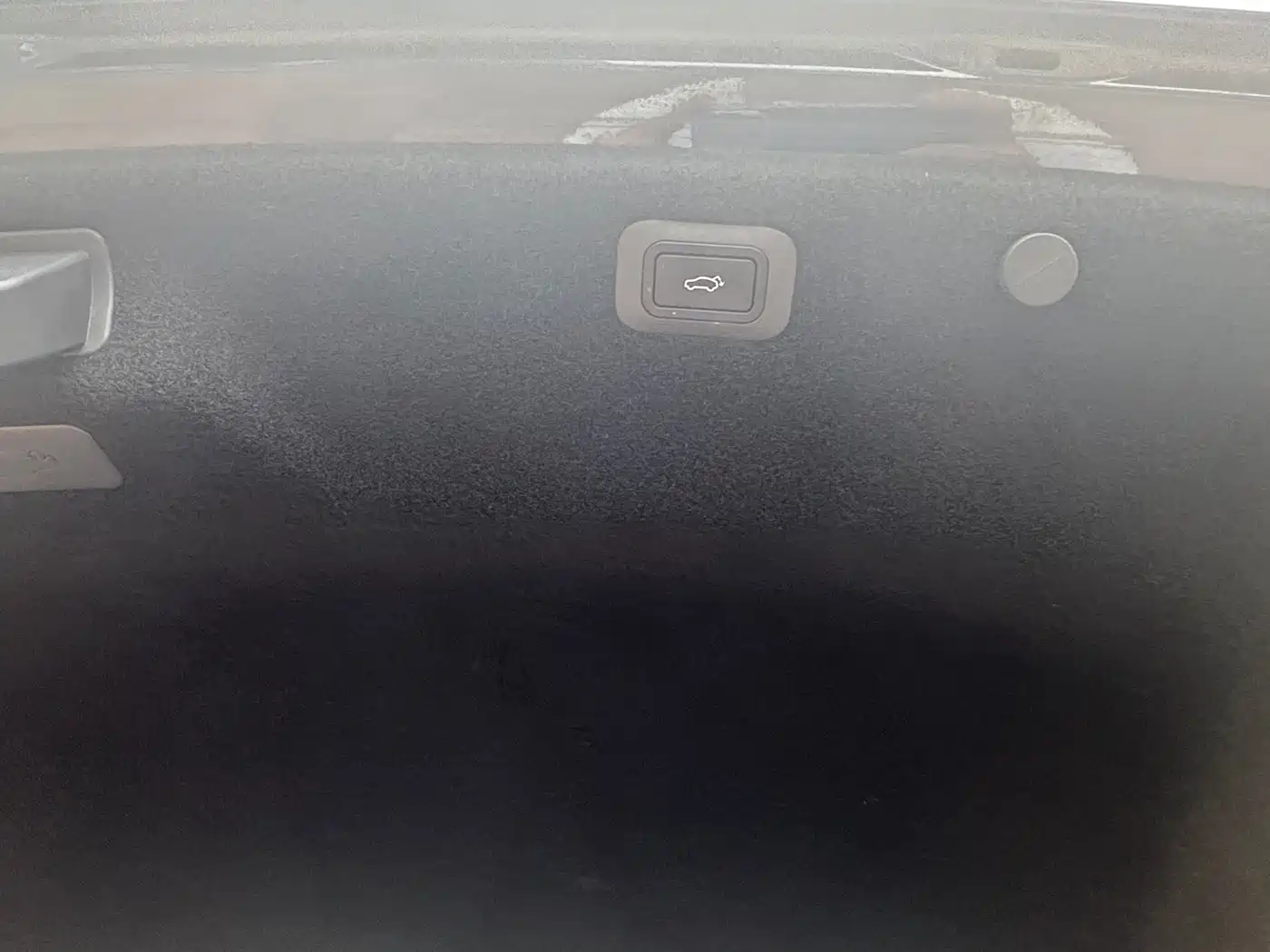 Geely Galaxy Galaxy Xingyao 8 2025 130km EM-i Premium Edition фото 9