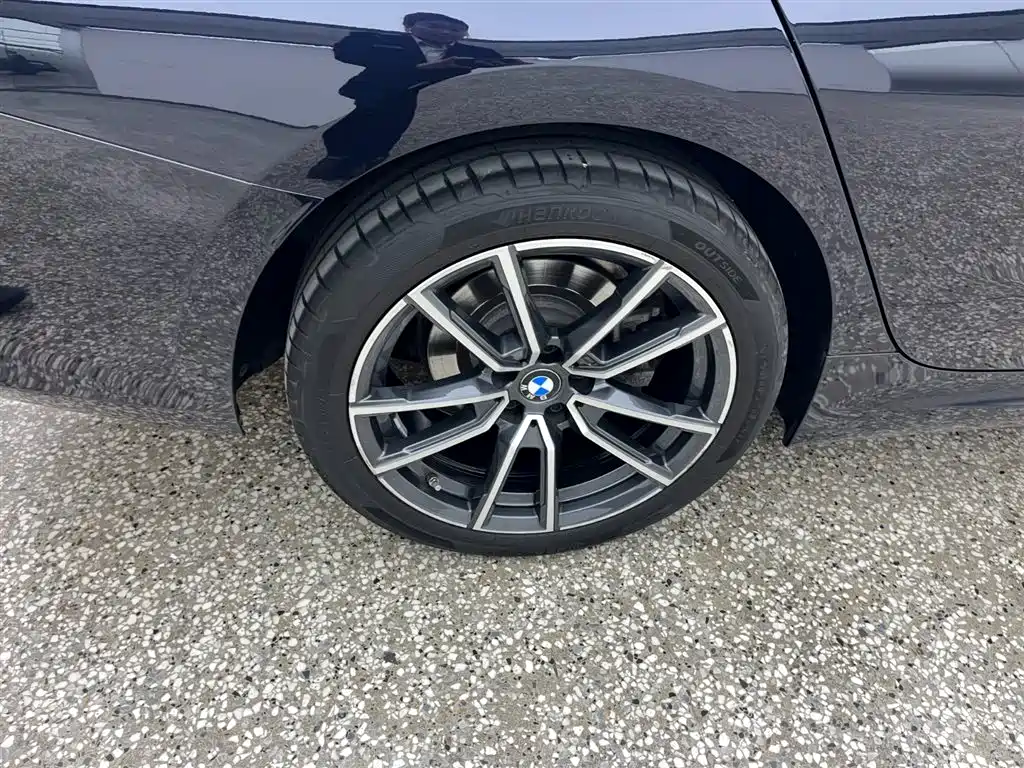 BMW 3 Series 2024 325Li M Sport Package фото 15