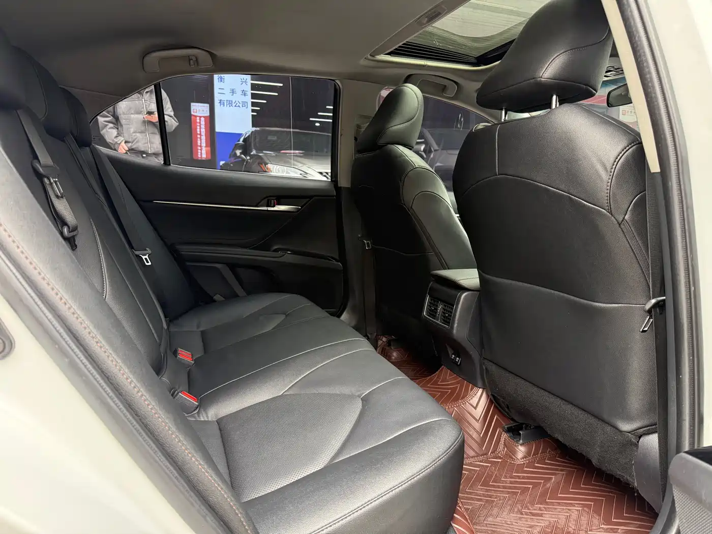 Toyota Camry 2021 2.0G Luxury Edition фото 11
