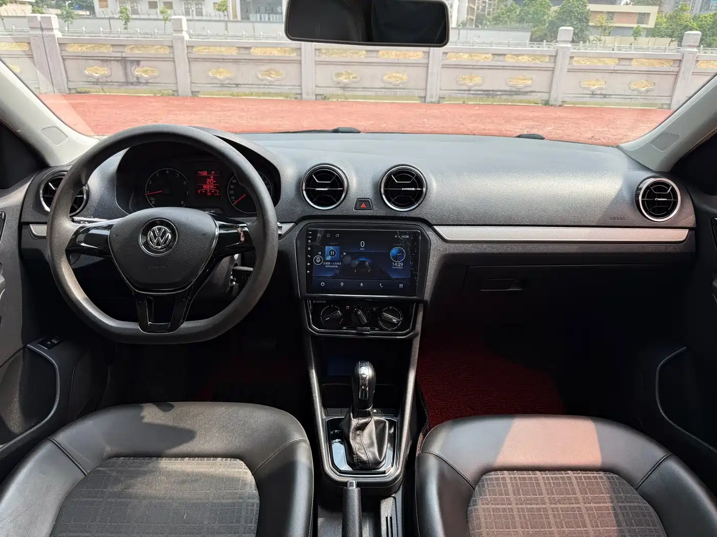 Volkswagen Jetta 2017 1.5L Automatic Comfort фото 5