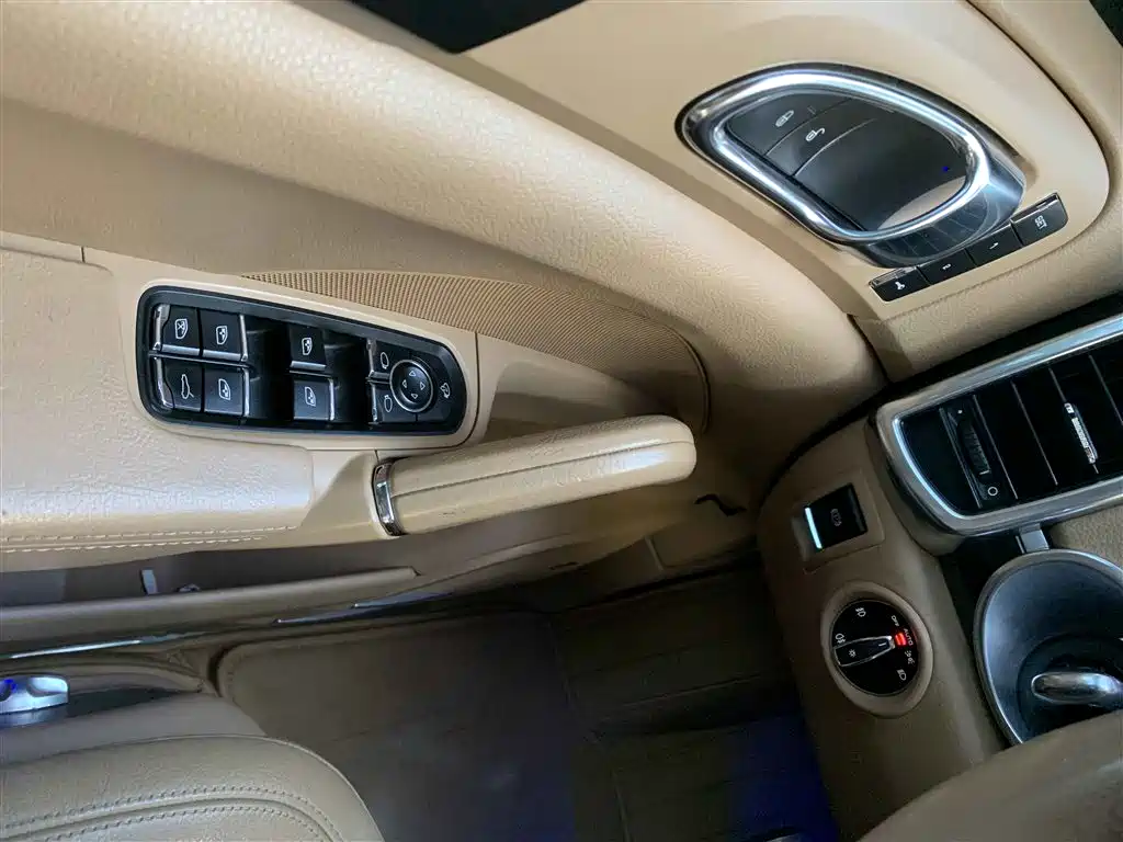 Porsche Cayenne 2016 Cayenne 3.0T фото 8