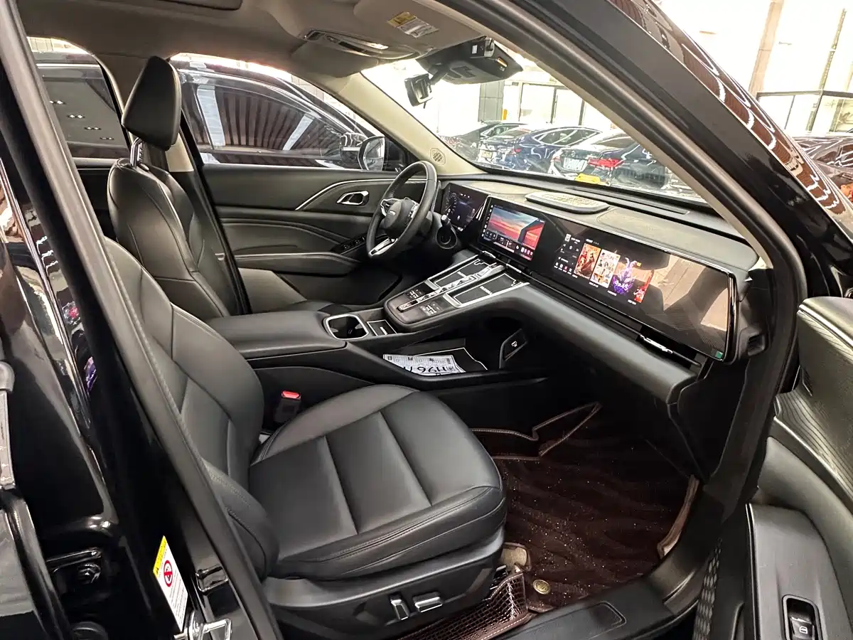 Haval Xiaolong MAX 2023 1.5L Hi4 105 4WD Pilot Edition фото 11