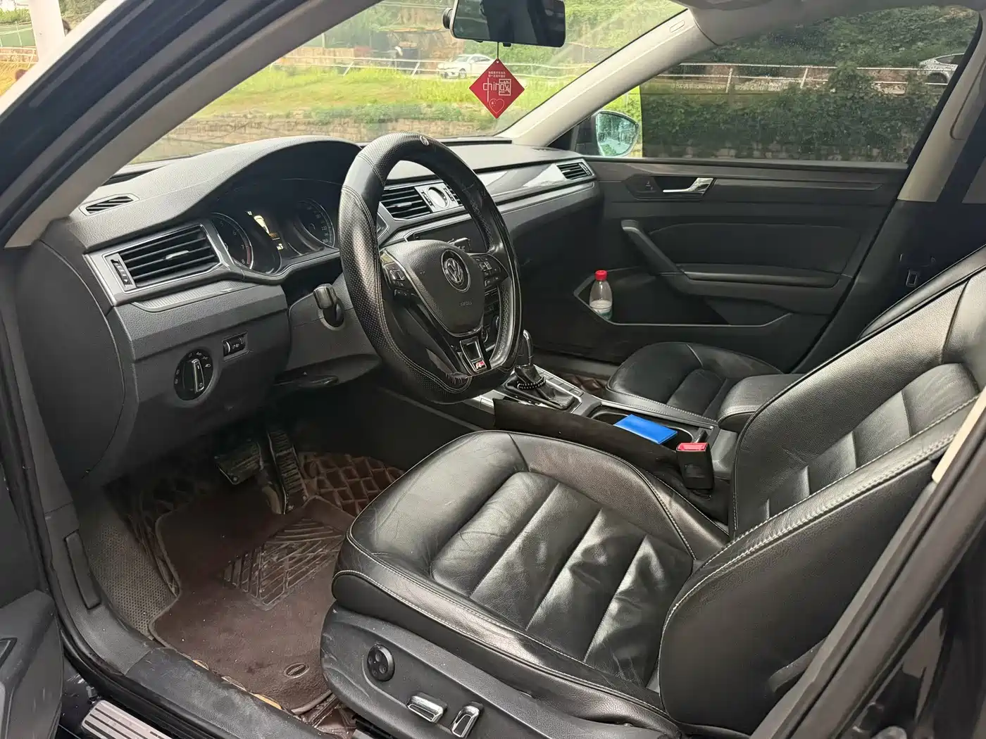 Photo 4 - Volkswagen Passat