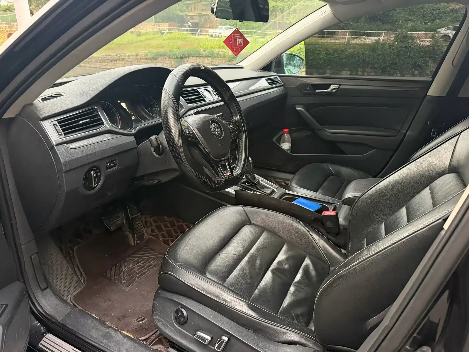 صورة 4 - Volkswagen Passat