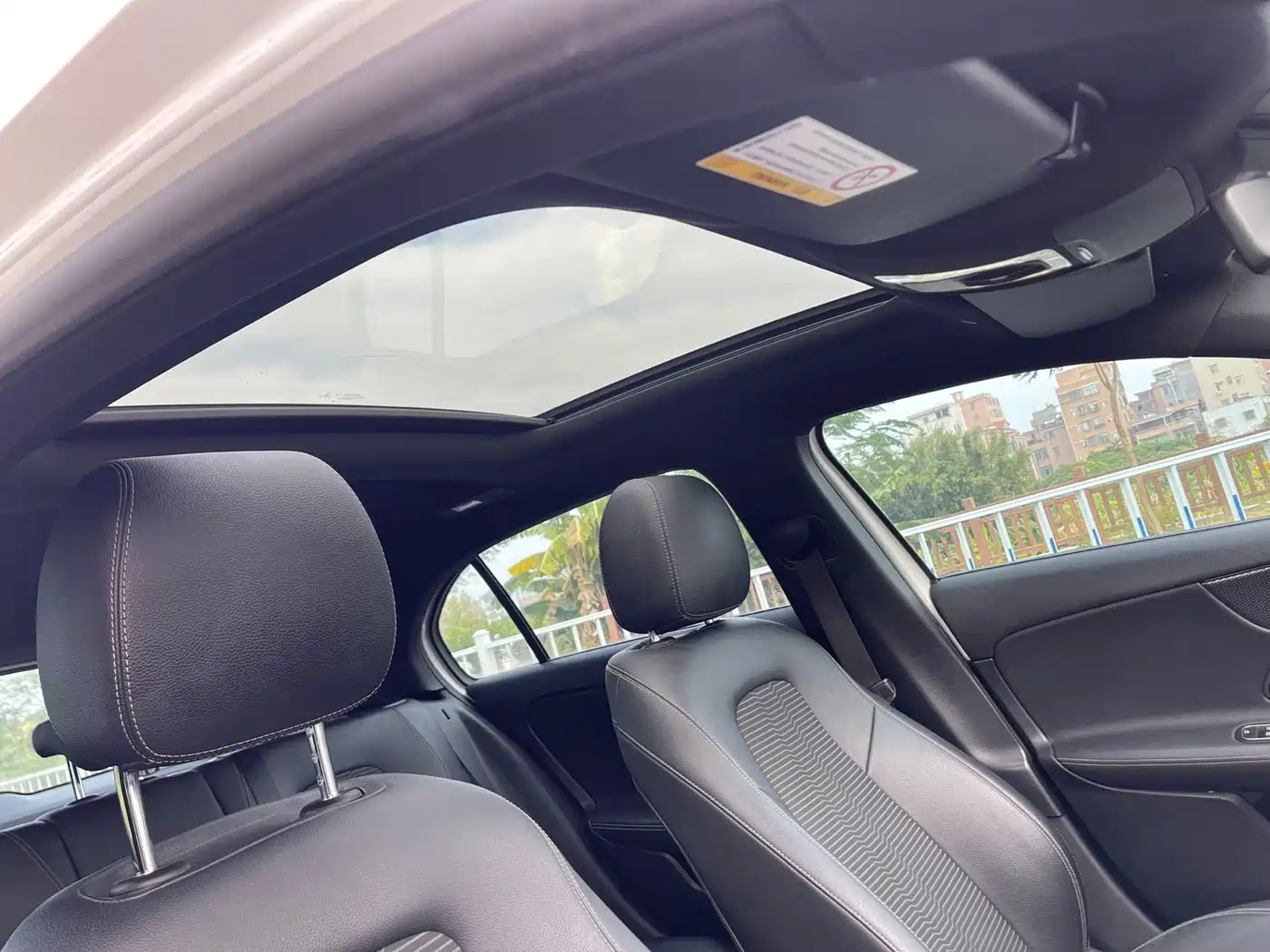 Mercedes-Benz A-Class (Import) 2019 A 200 Dynamic Version фото 9