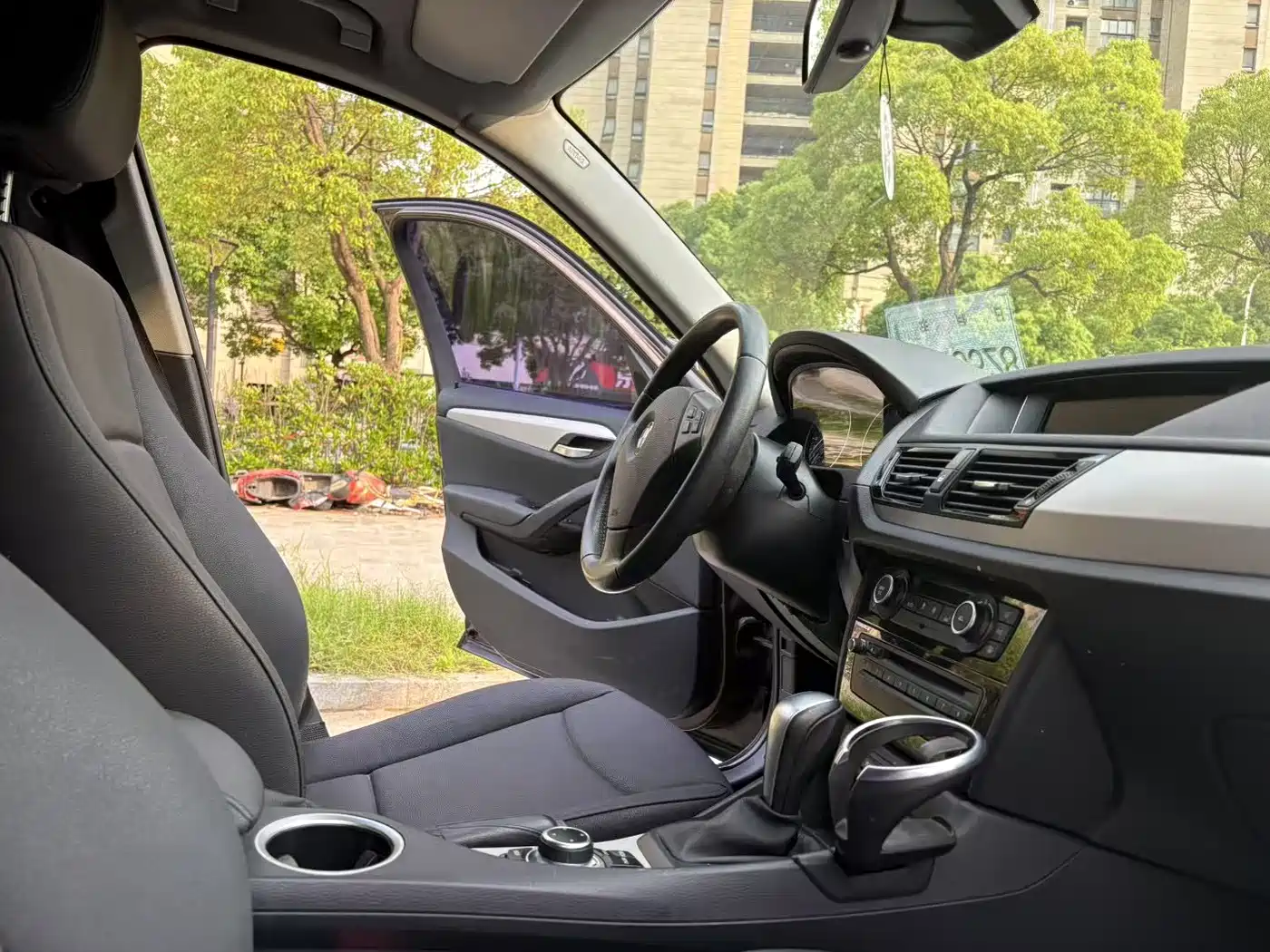 BMW X1 2012 2012 sDrive20i Leading Model