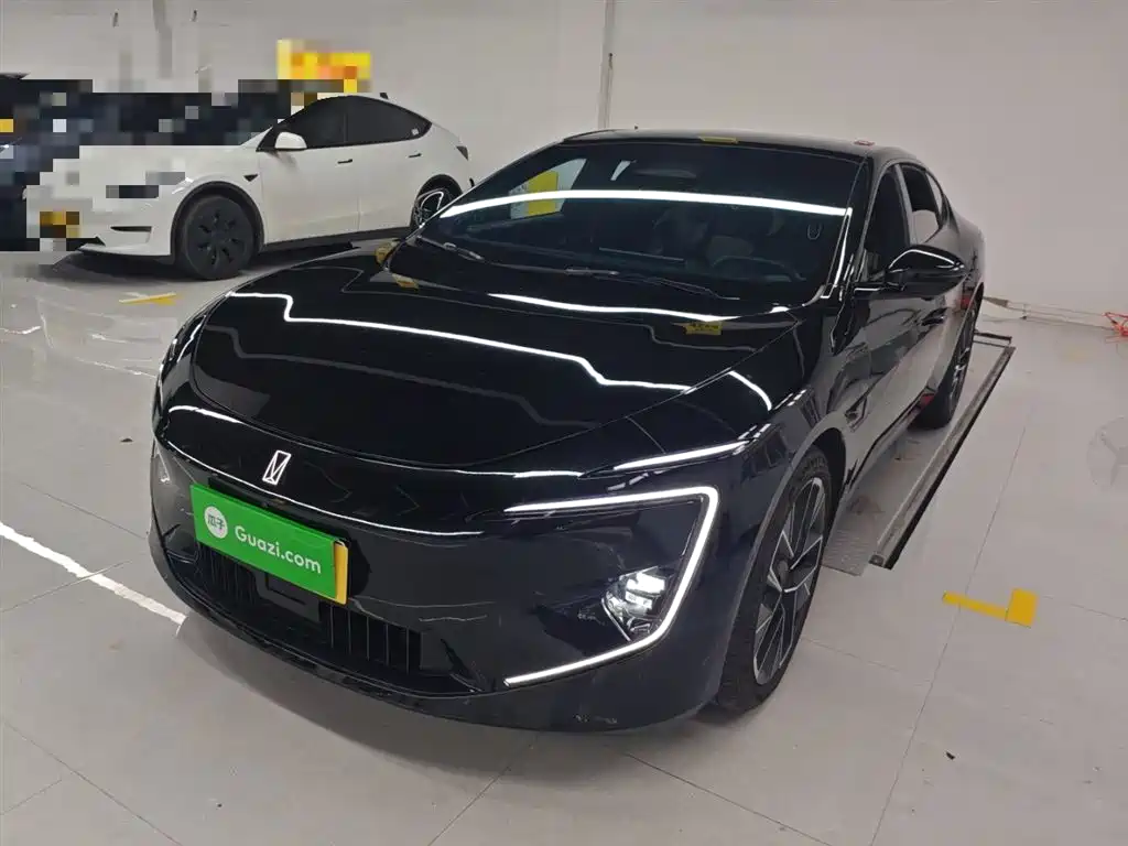 Avatr 12 2023 650 Triple Laser AWD Performance Edition