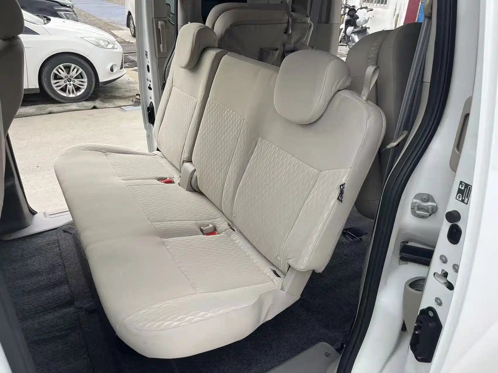 Фото 7 - Nissan NV200